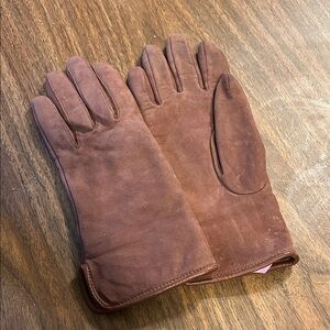 Elegant Brown Leather Gloves for Women